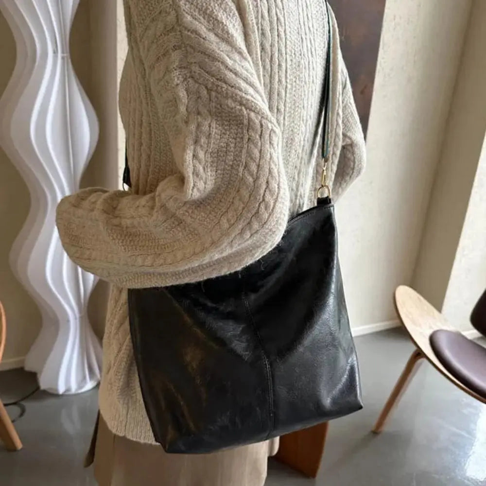 Chelsey’s Vintage Charm | Shoulder Bag
